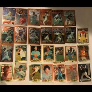 Bundle of Baseball Cards Lot 445
